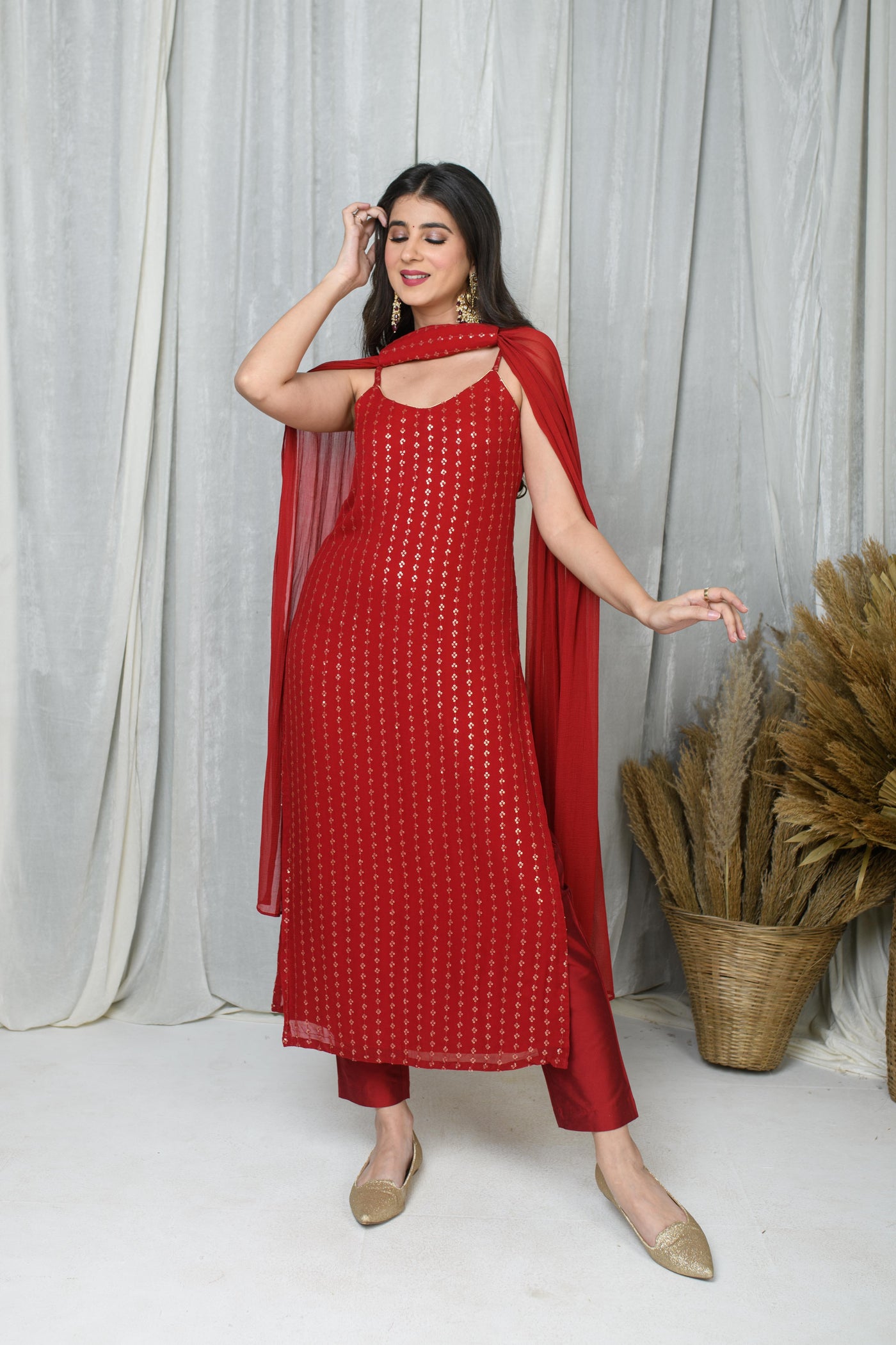 Red Straight Kurta With Chokar Dupatta