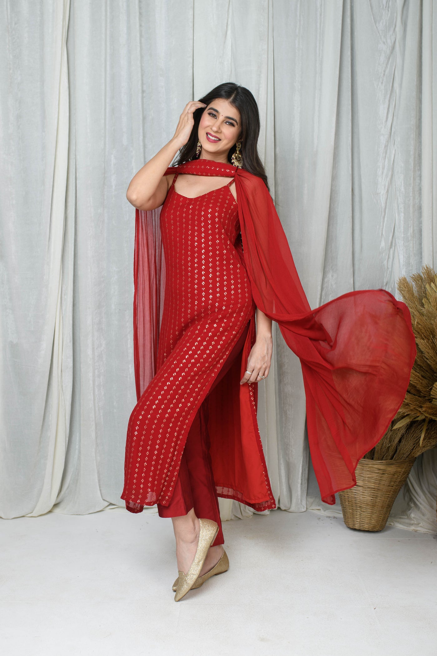 Red Straight Kurta With Chokar Dupatta