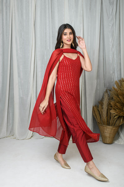 Red Straight Kurta With Chokar Dupatta